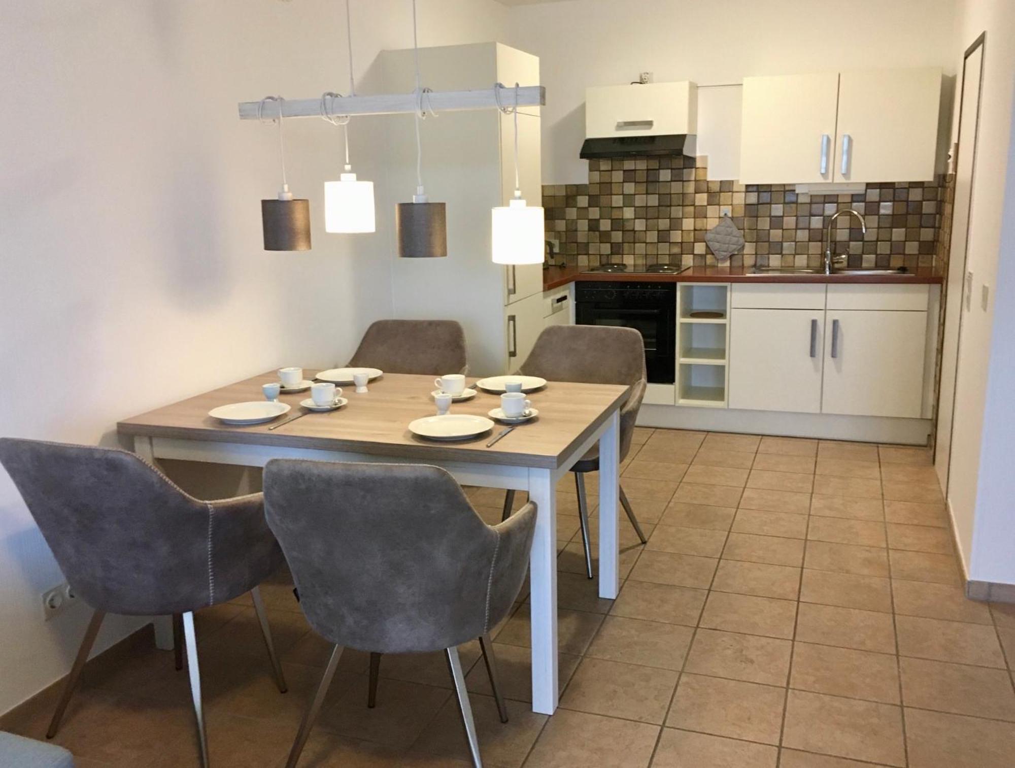 Appartementresidenz Am Kurpark - Ferienwohnungen Mit Pool & Sauna & Garage Bad Salzuflen Quarto foto
