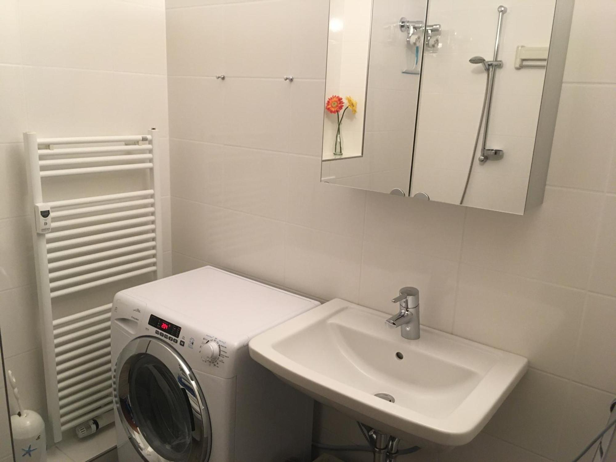 Appartementresidenz Am Kurpark - Ferienwohnungen Mit Pool & Sauna & Garage Bad Salzuflen Quarto foto